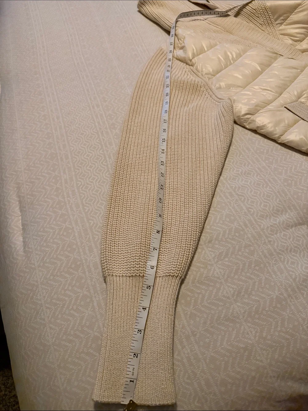 Varley Montrose puffer Jacket - Picture 13 of 16